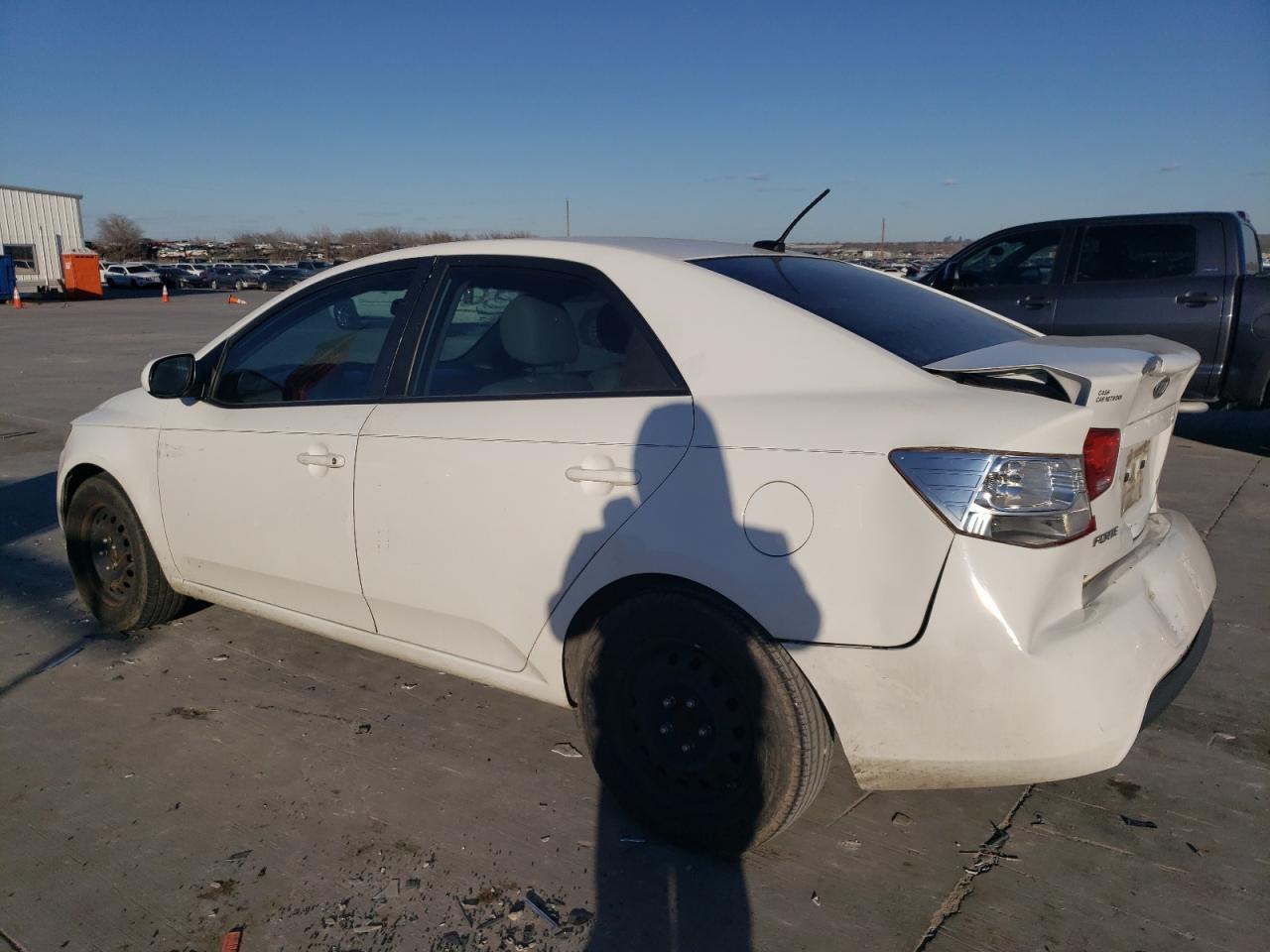 2010 Kia Forte - Image 2
