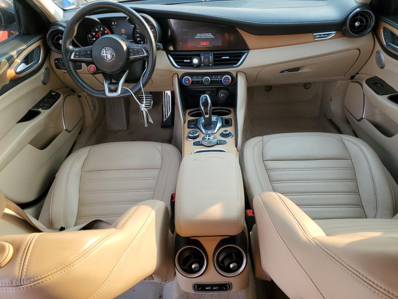 2021 Alfa Romeo Giulia - Image 8