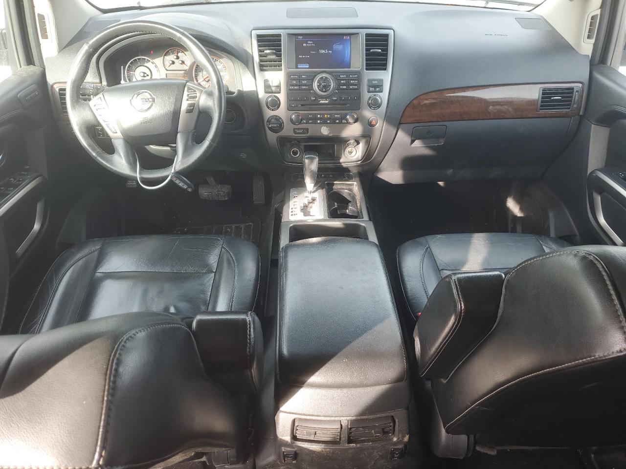 2015 Nissan Armada - Image 8