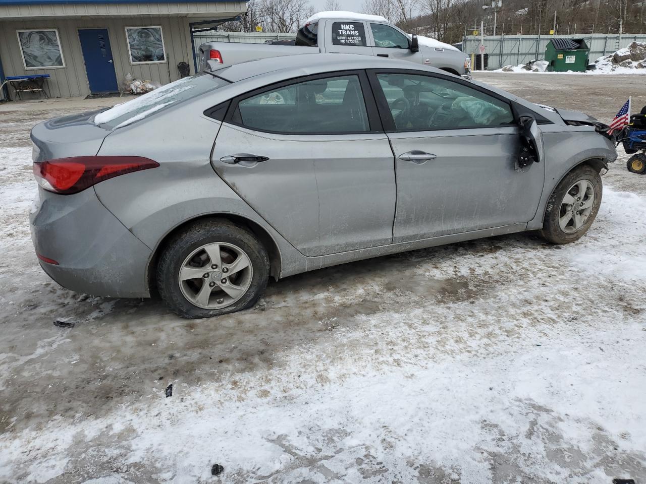 2015 Hyundai Elantra - Image 3