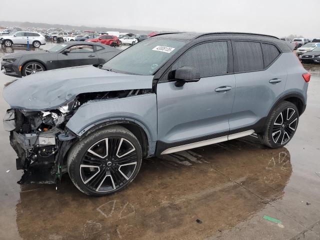 2022 Volvo Xc40 T5 R-Design