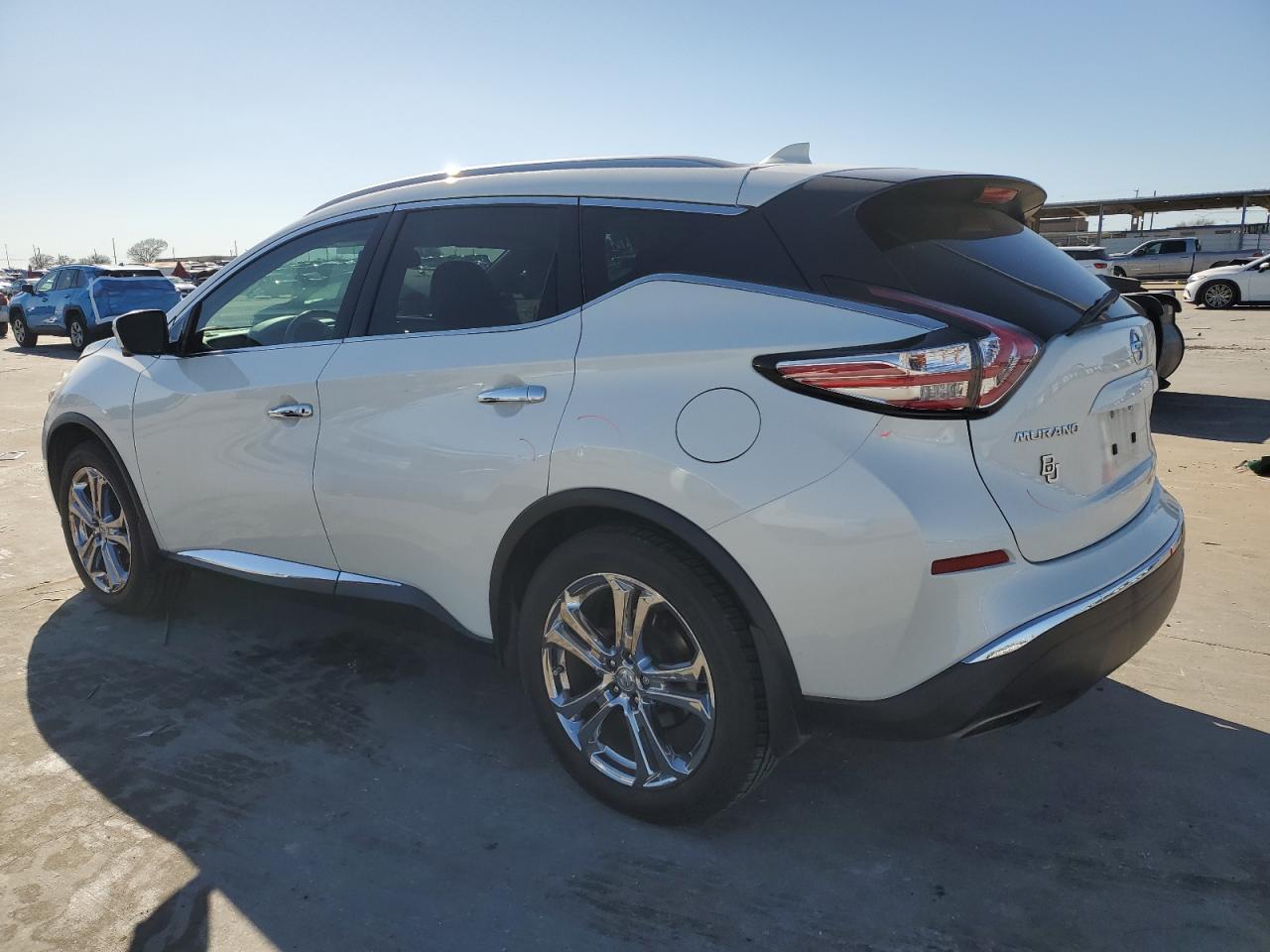 2017 Nissan Murano - Image 2