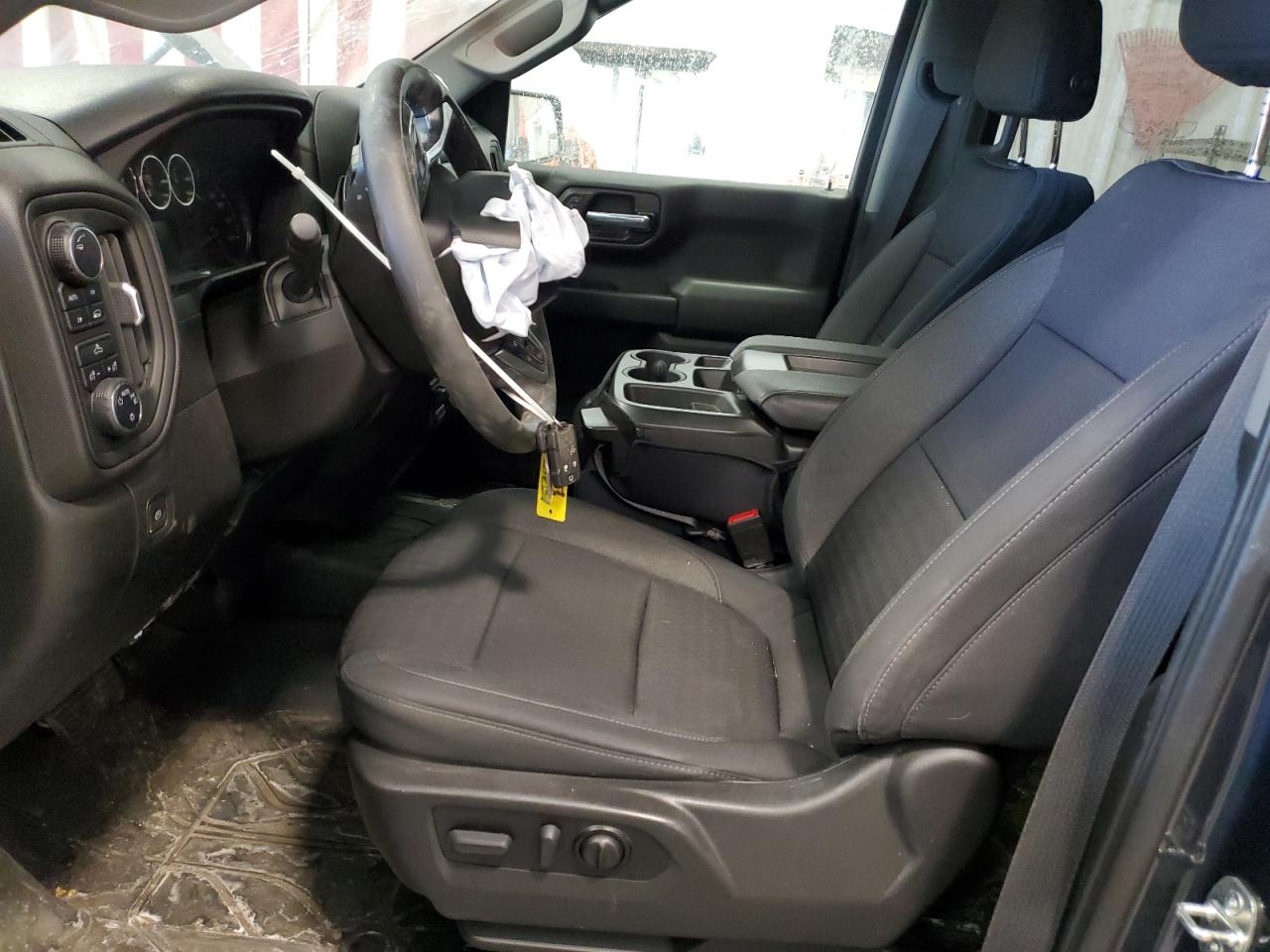 2022 Chevrolet Silverado - Image 7