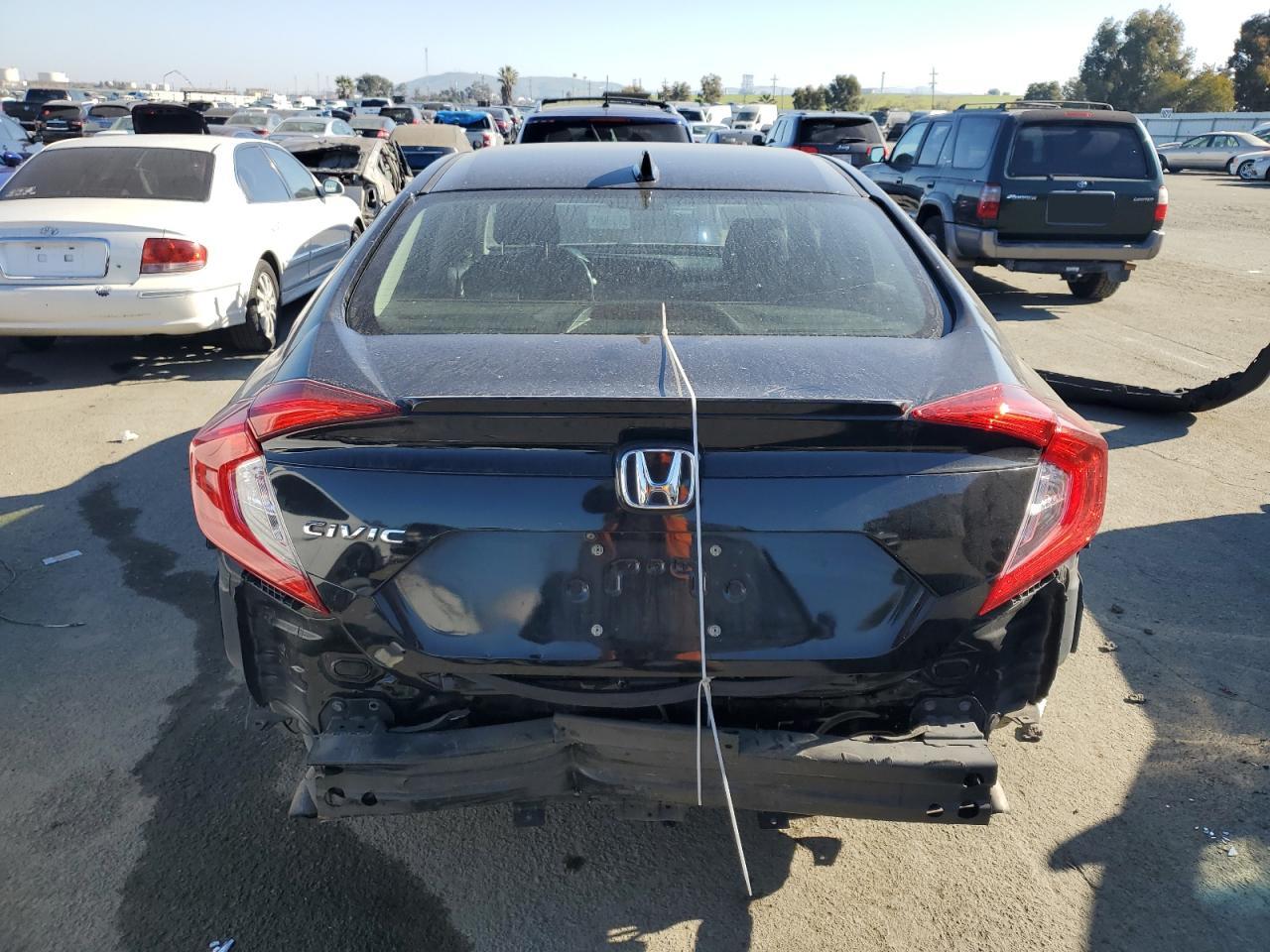 2018 Honda Civic - Image 6