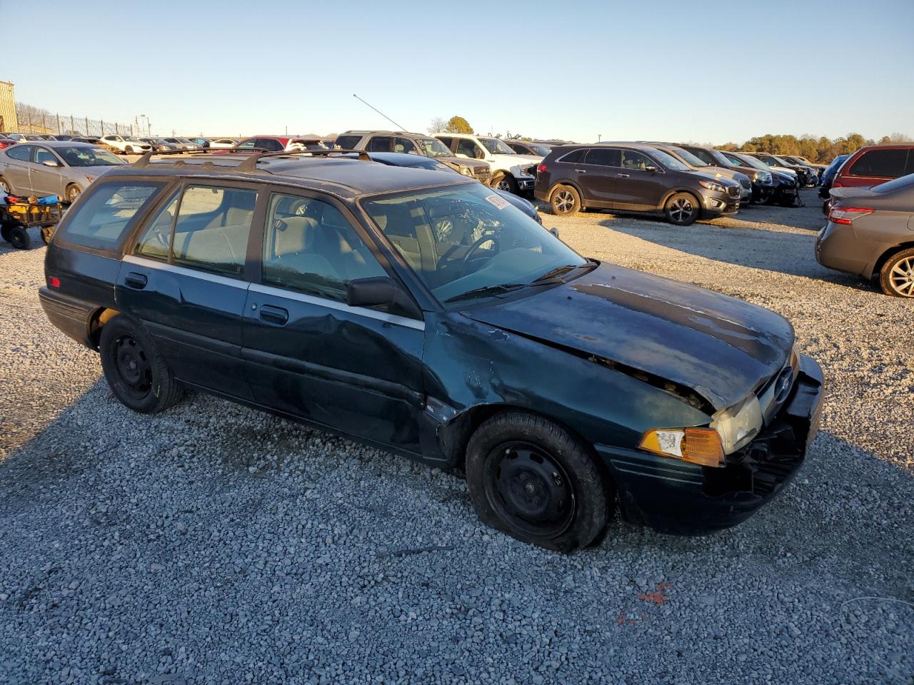 1995 Ford Escort - Image 4