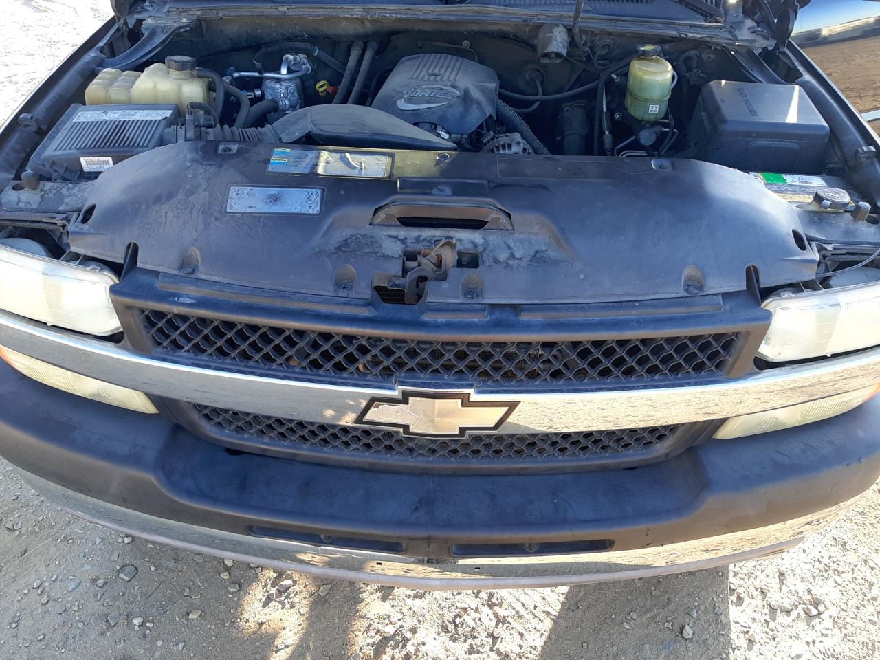 2002 Chevrolet Silverado - Image 13