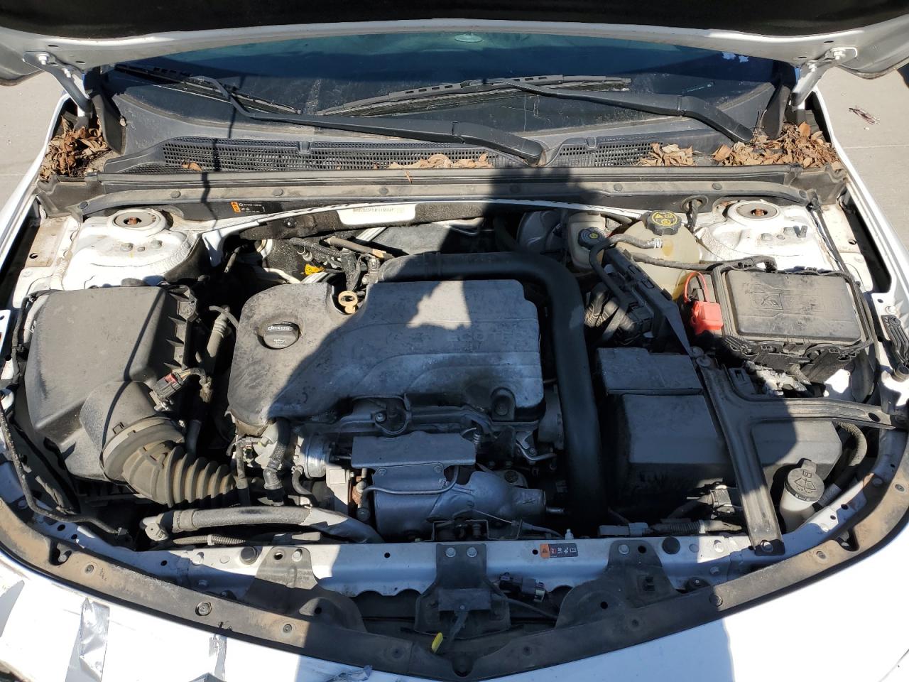 2018 Chevrolet Malibu - Image 11