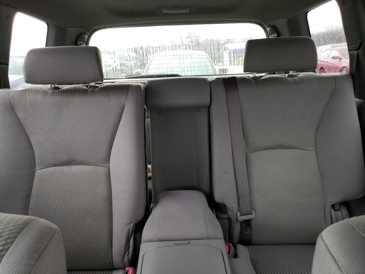 2005 Toyota Highlander - Image 10