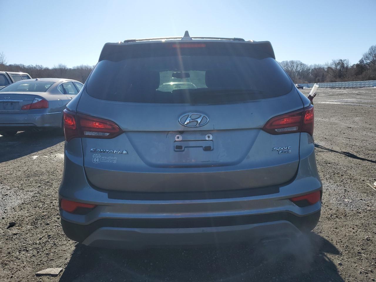 2017 Hyundai Santa Fe - Image 6