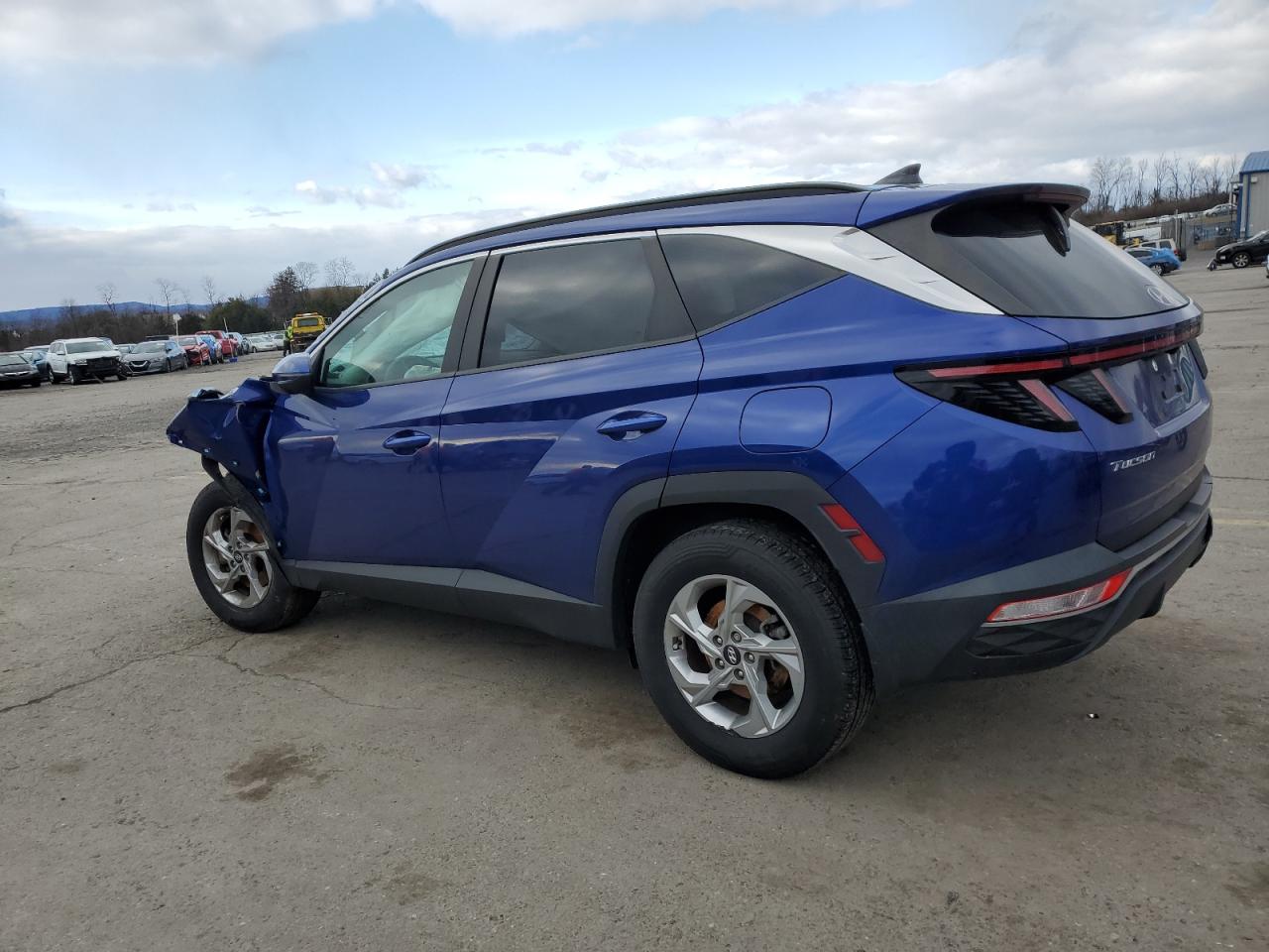 5NMJBCAE9NH112250 2022 HYUNDAI TUCSON - Image 2