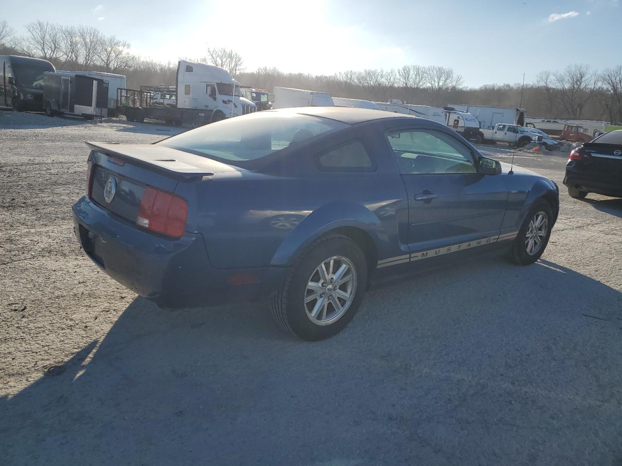 2007 Ford Mustang - Image 3
