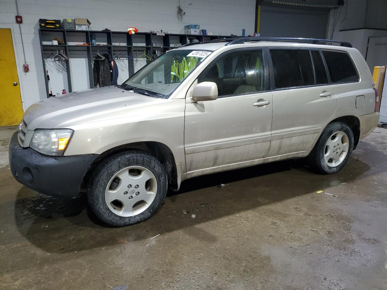 2005 Toyota Highlander - Image 1