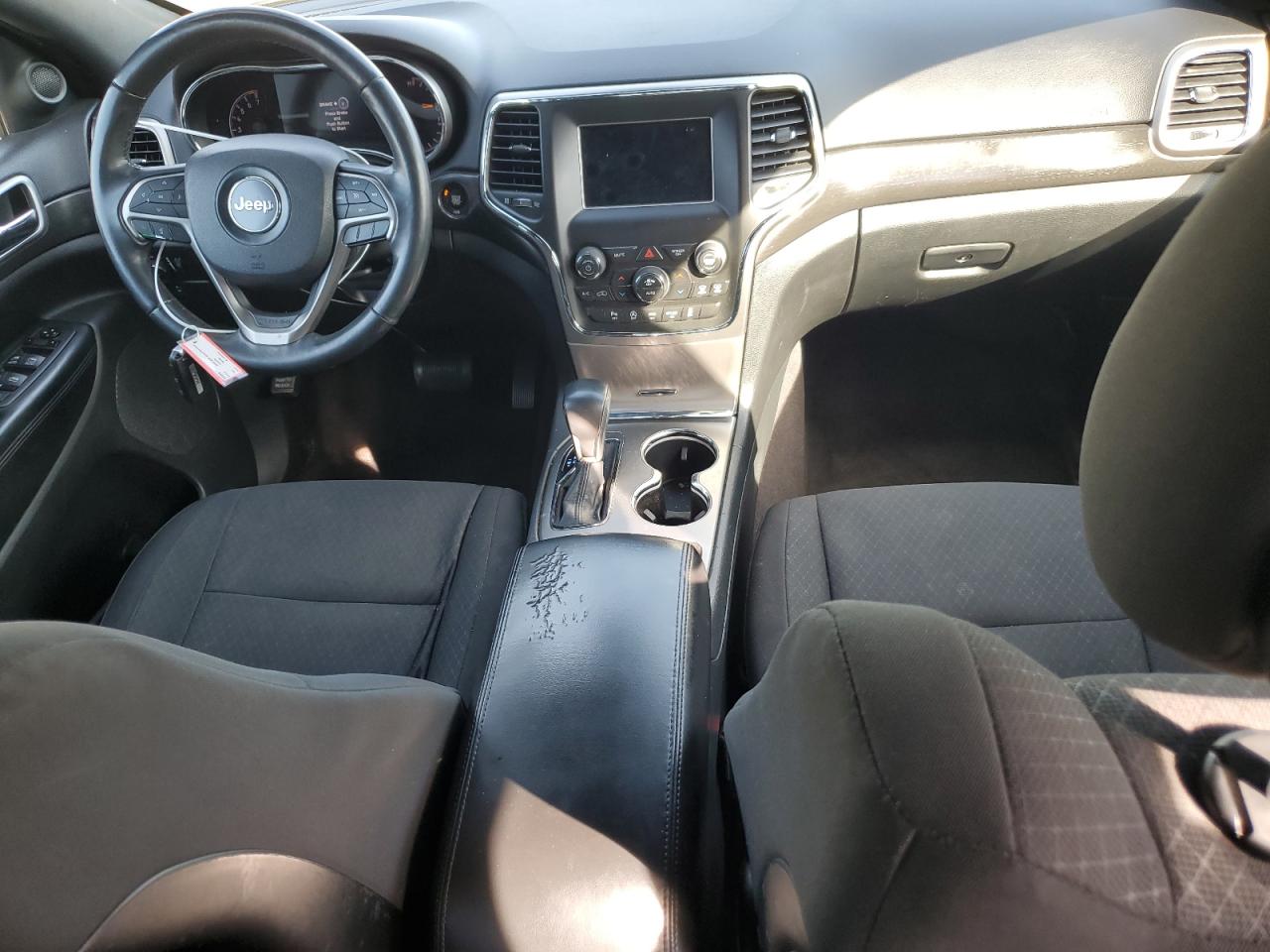 2018 Jeep Grand Cherokee - Image 8