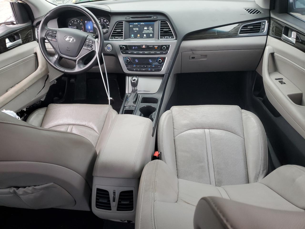 2017 Hyundai Sonata - Image 8