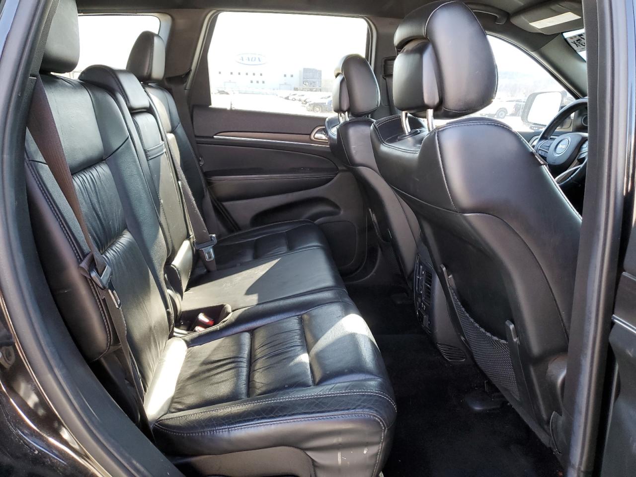2014 Jeep Grand Cherokee - Image 11
