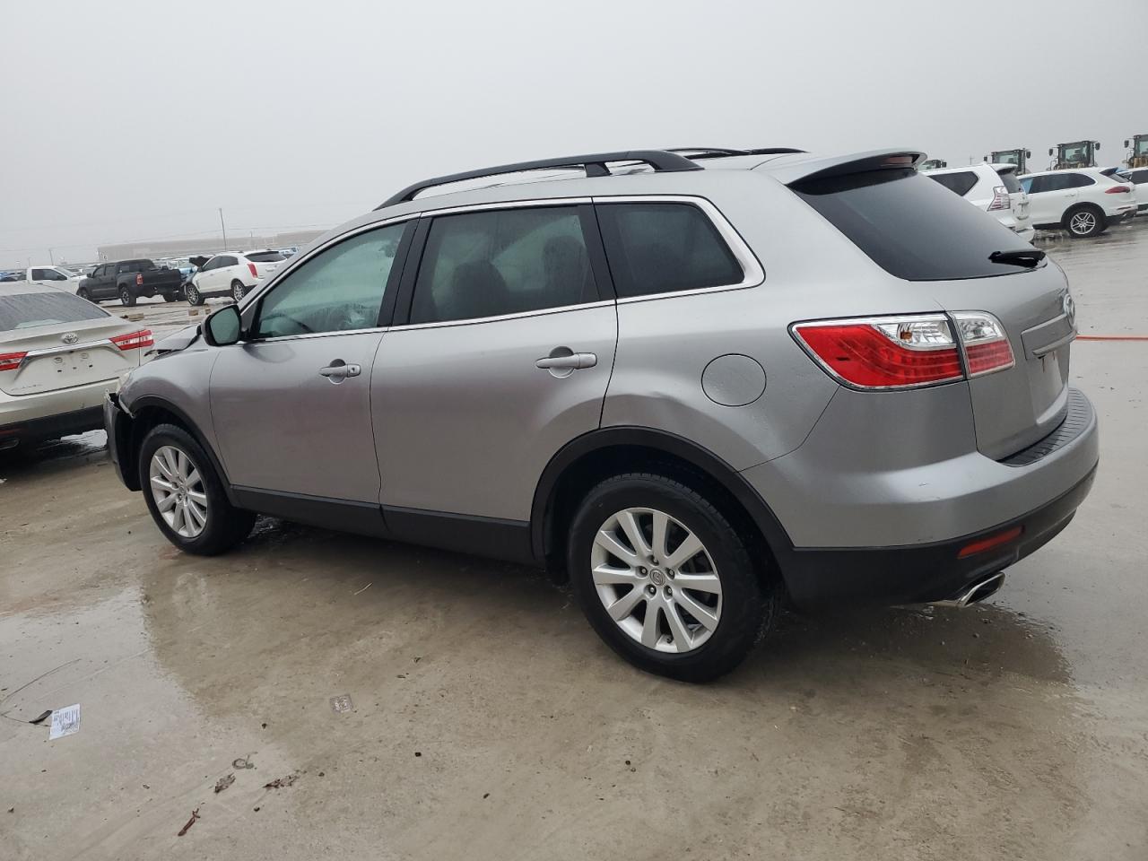 2010 Mazda CX-9 - Image 2