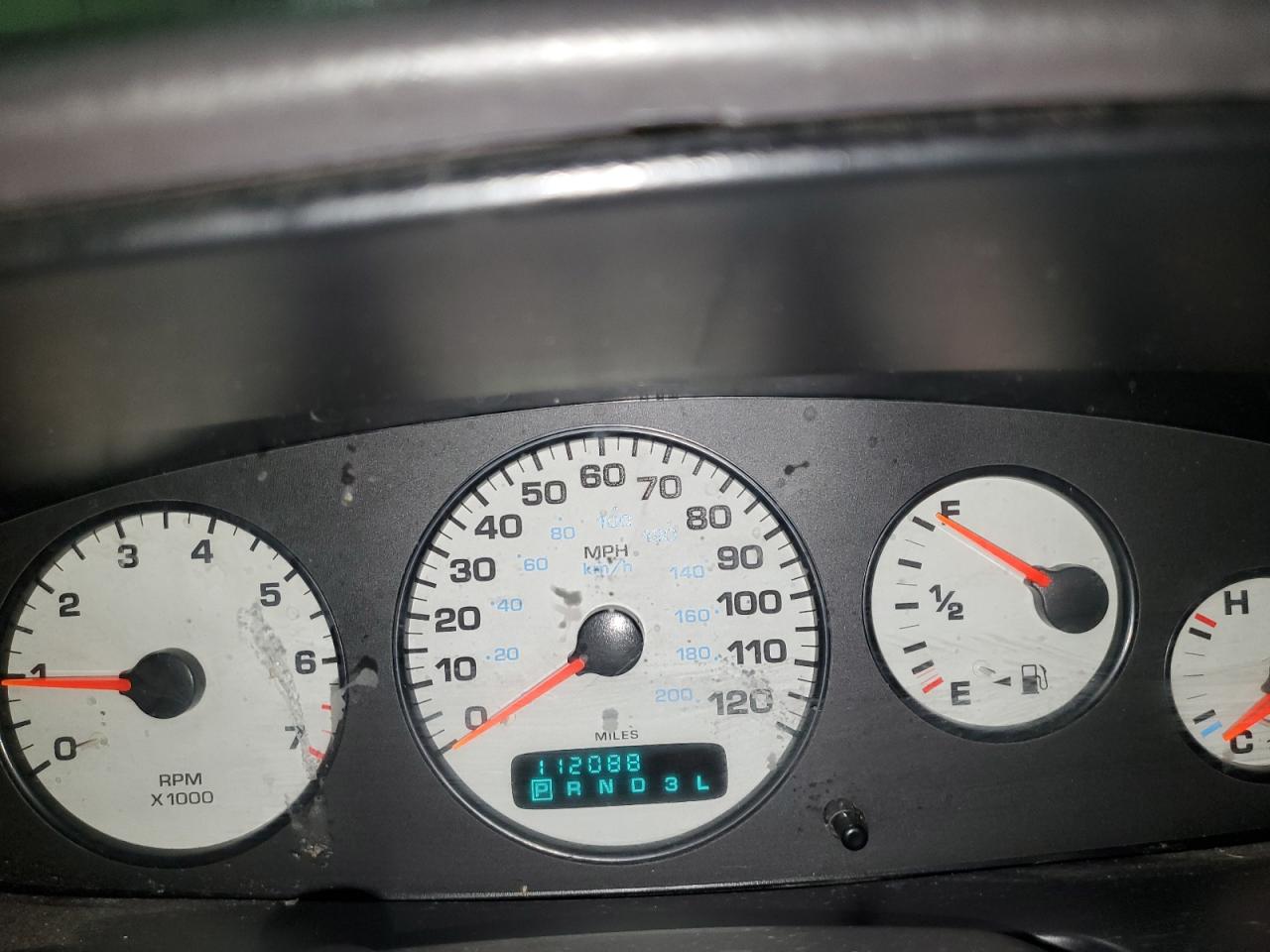 2000 Dodge Stratus - Image 9