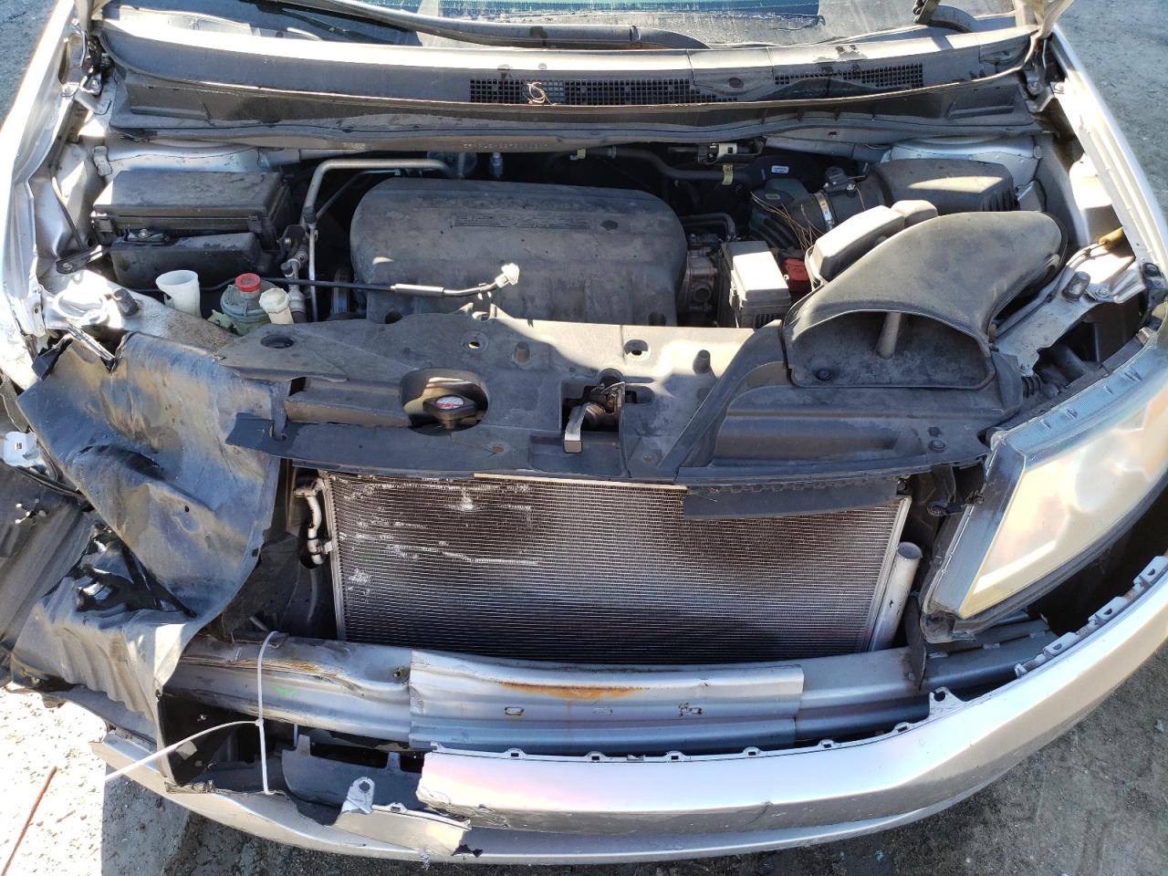 2015 Honda Odyssey - Image 12