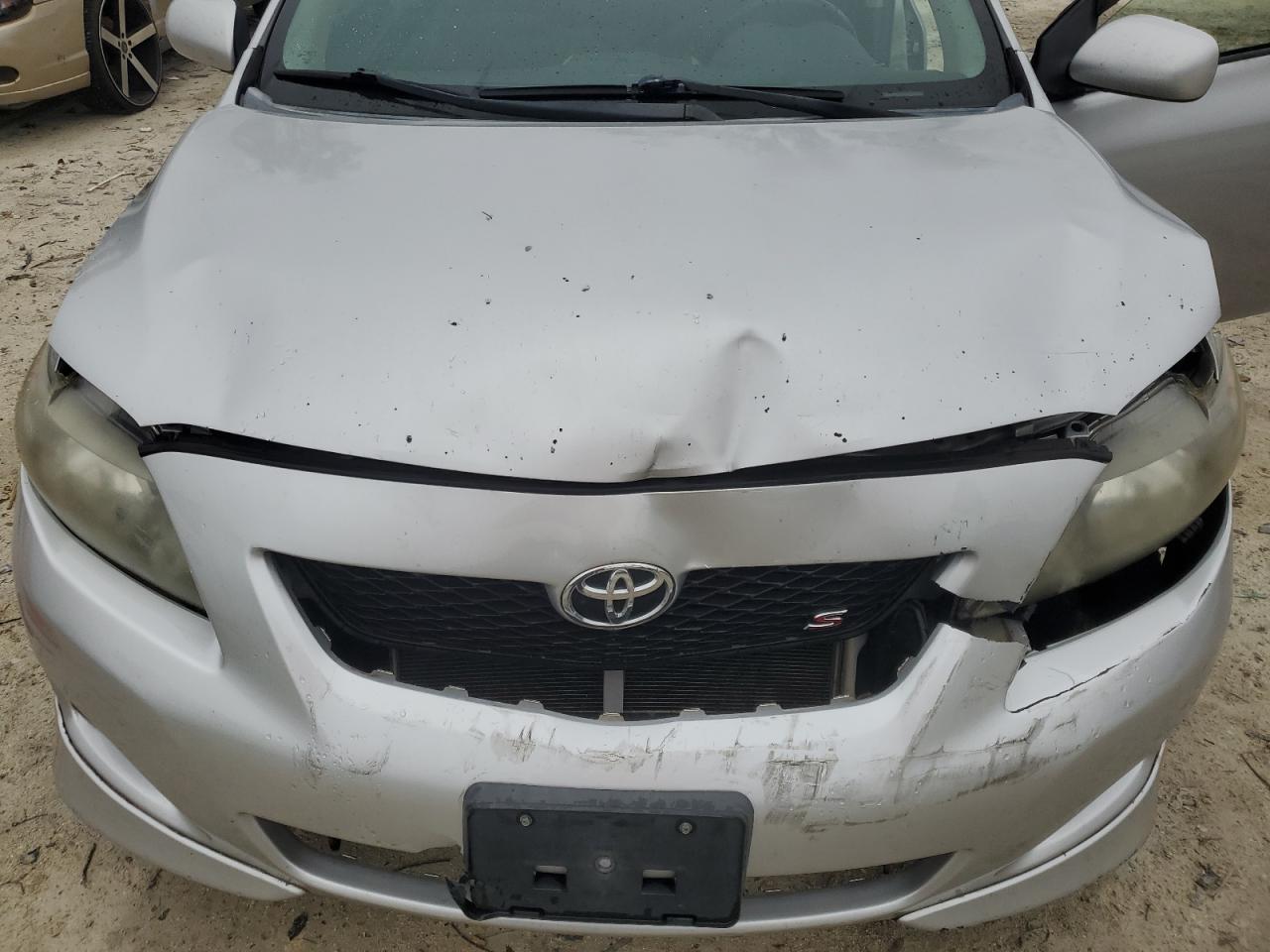 2010 Toyota Corolla - Image 11