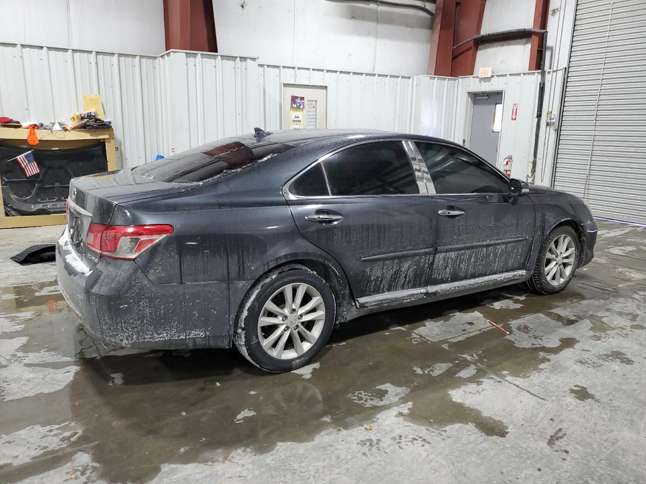 2011 Lexus ES - Image 3