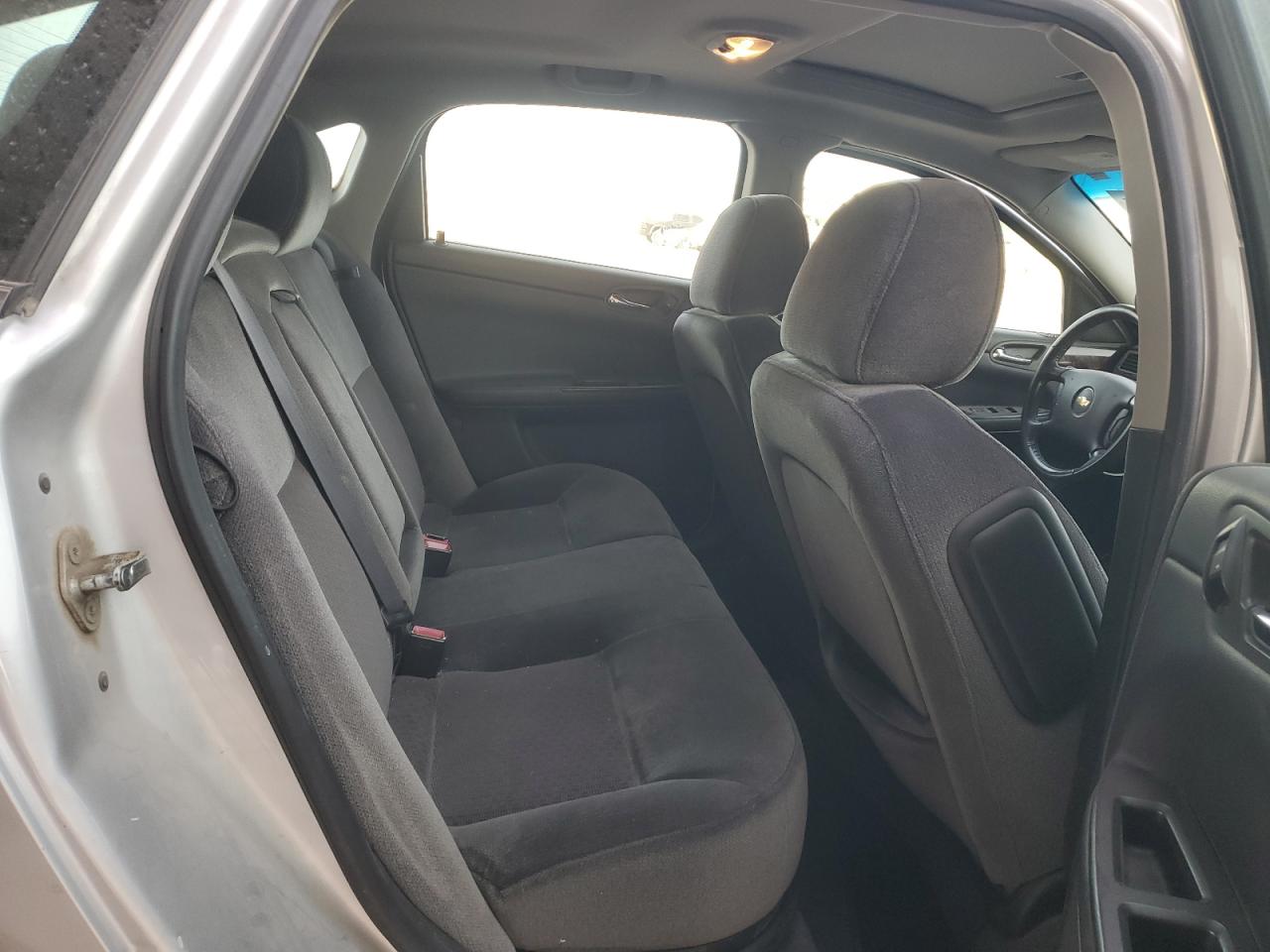 2014 Chevrolet Impala - Image 10