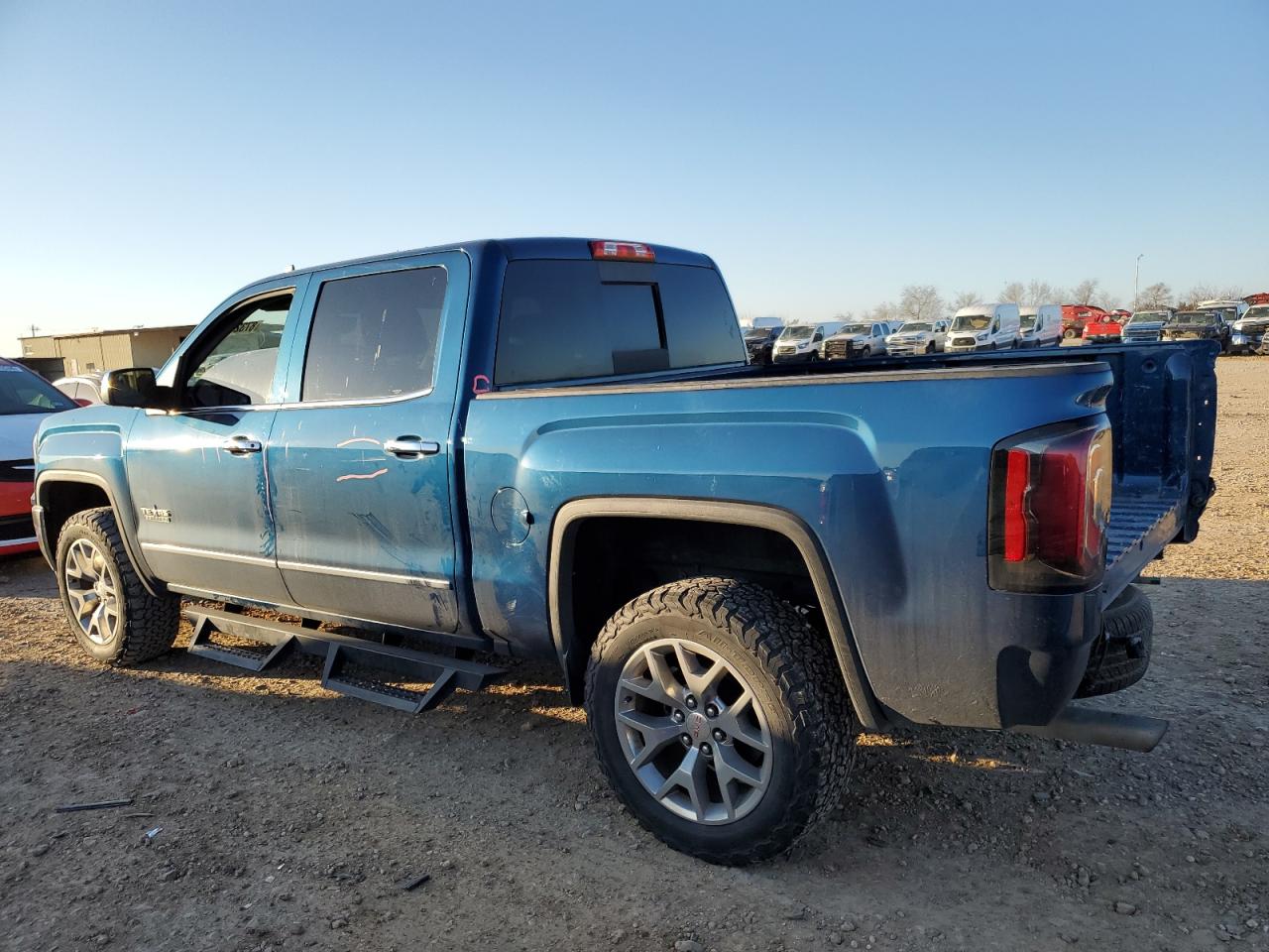 2018 GMC Sierra - Image 2