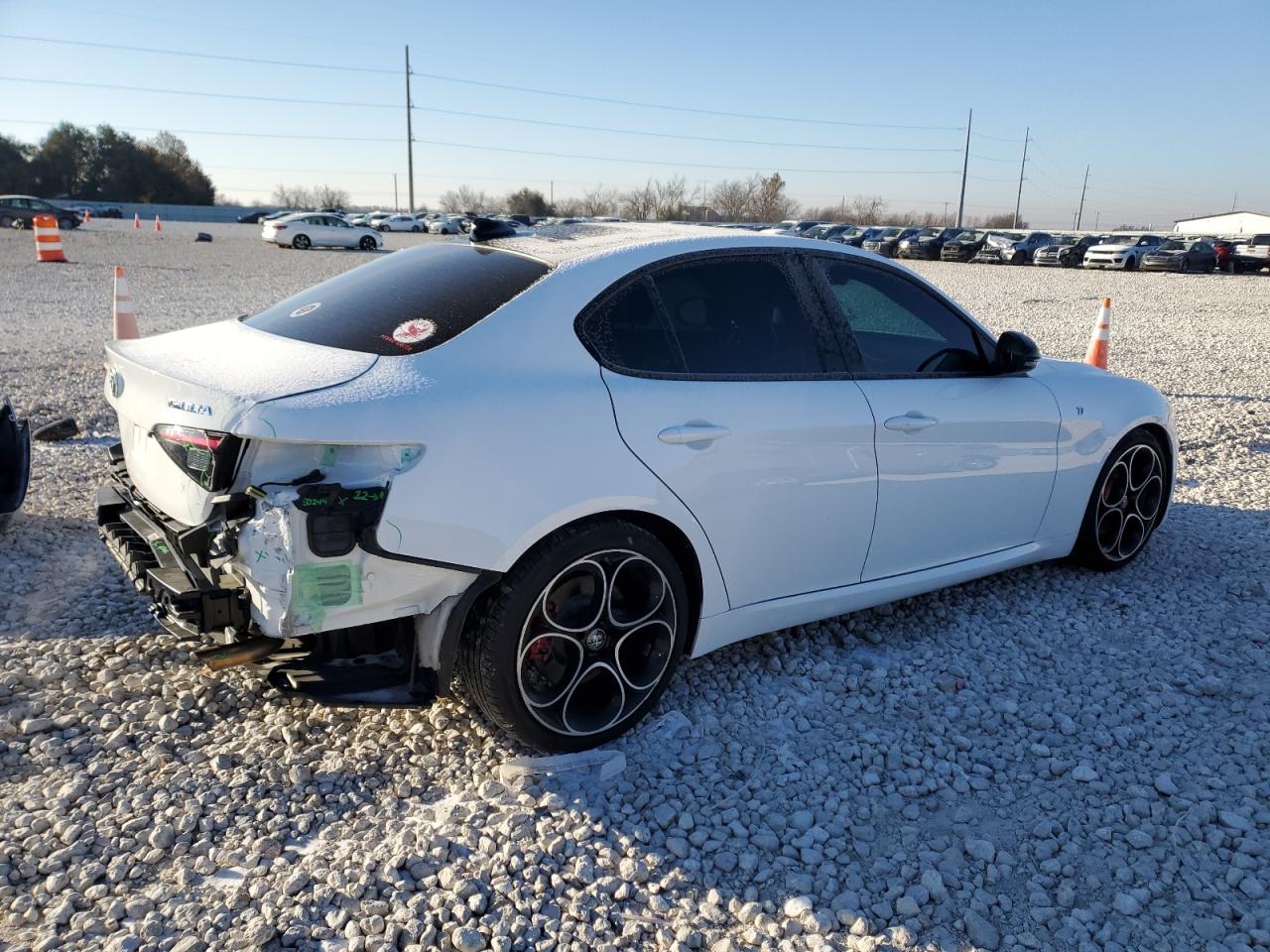 2024 Alfa Romeo Giulia - Image 3