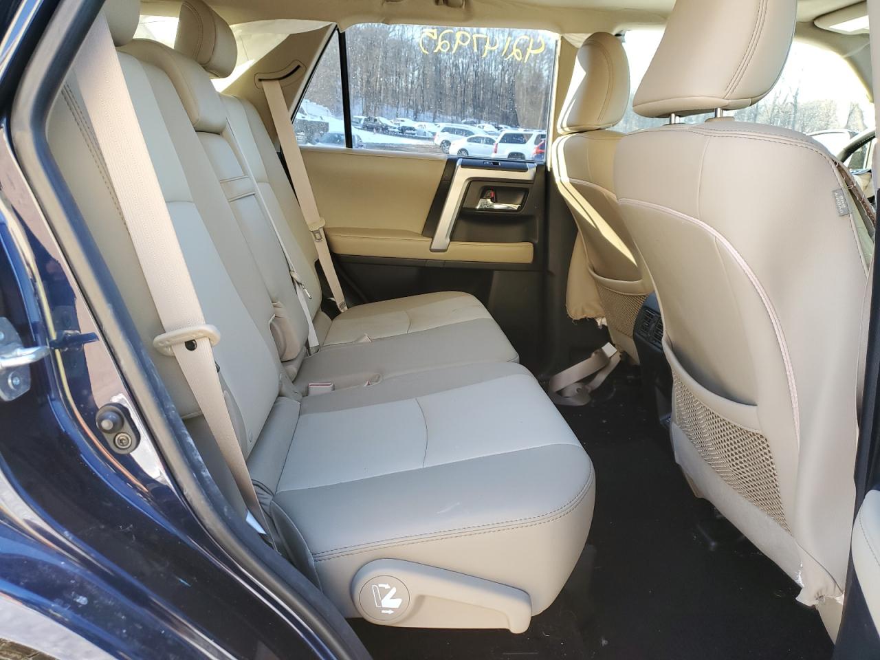 2022 Toyota 4Runner - Image 11