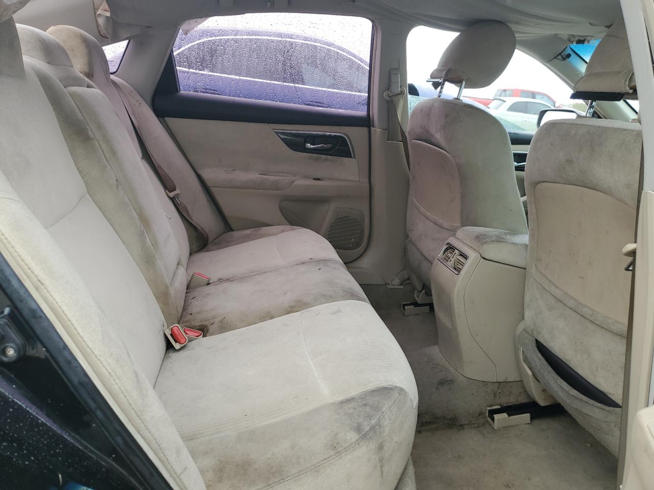 2013 Nissan Altima - Image 10