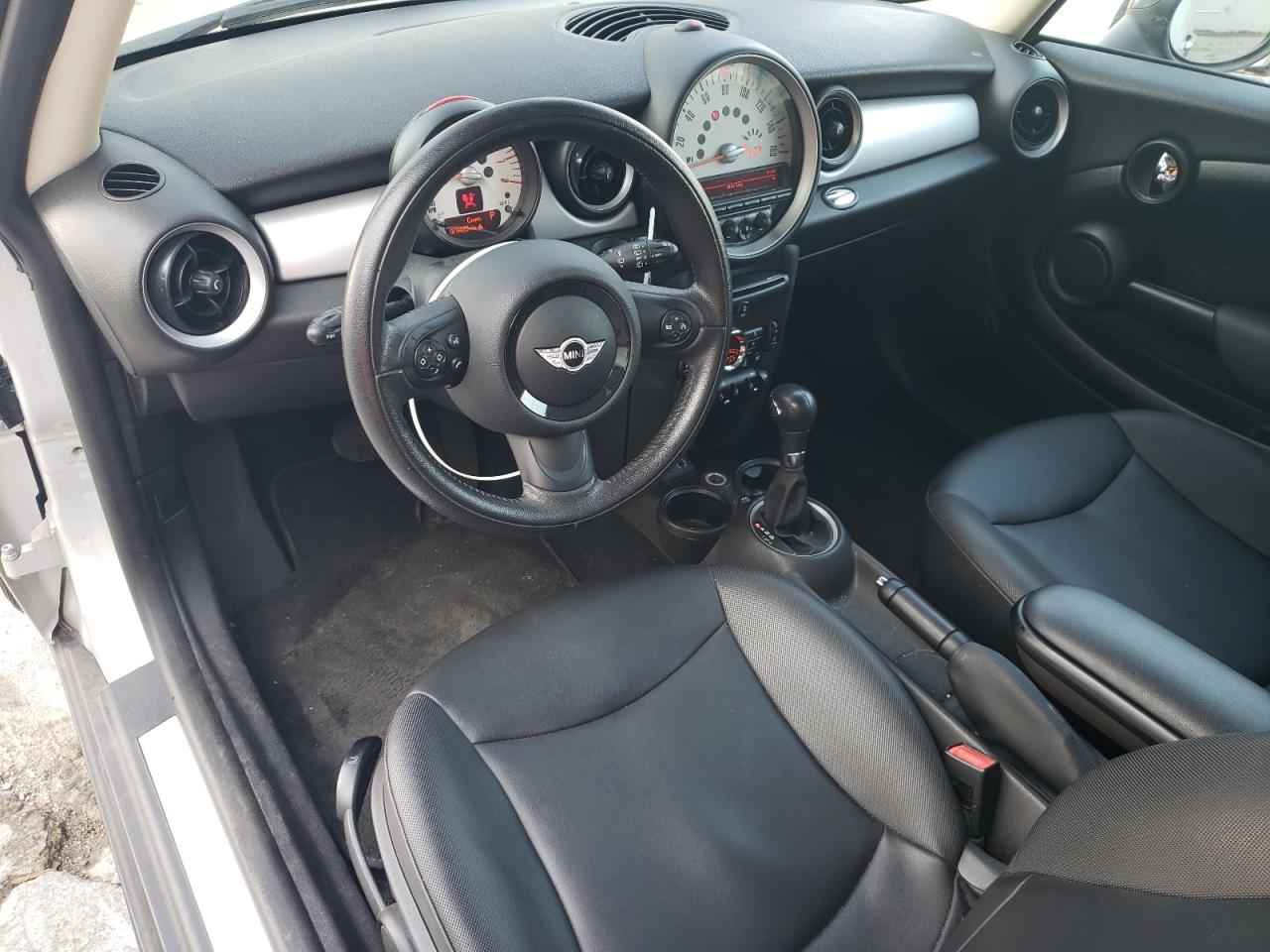 2013 MINI Cooper - Image 8