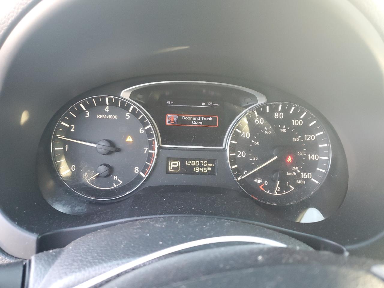 2015 Nissan Altima - Image 9