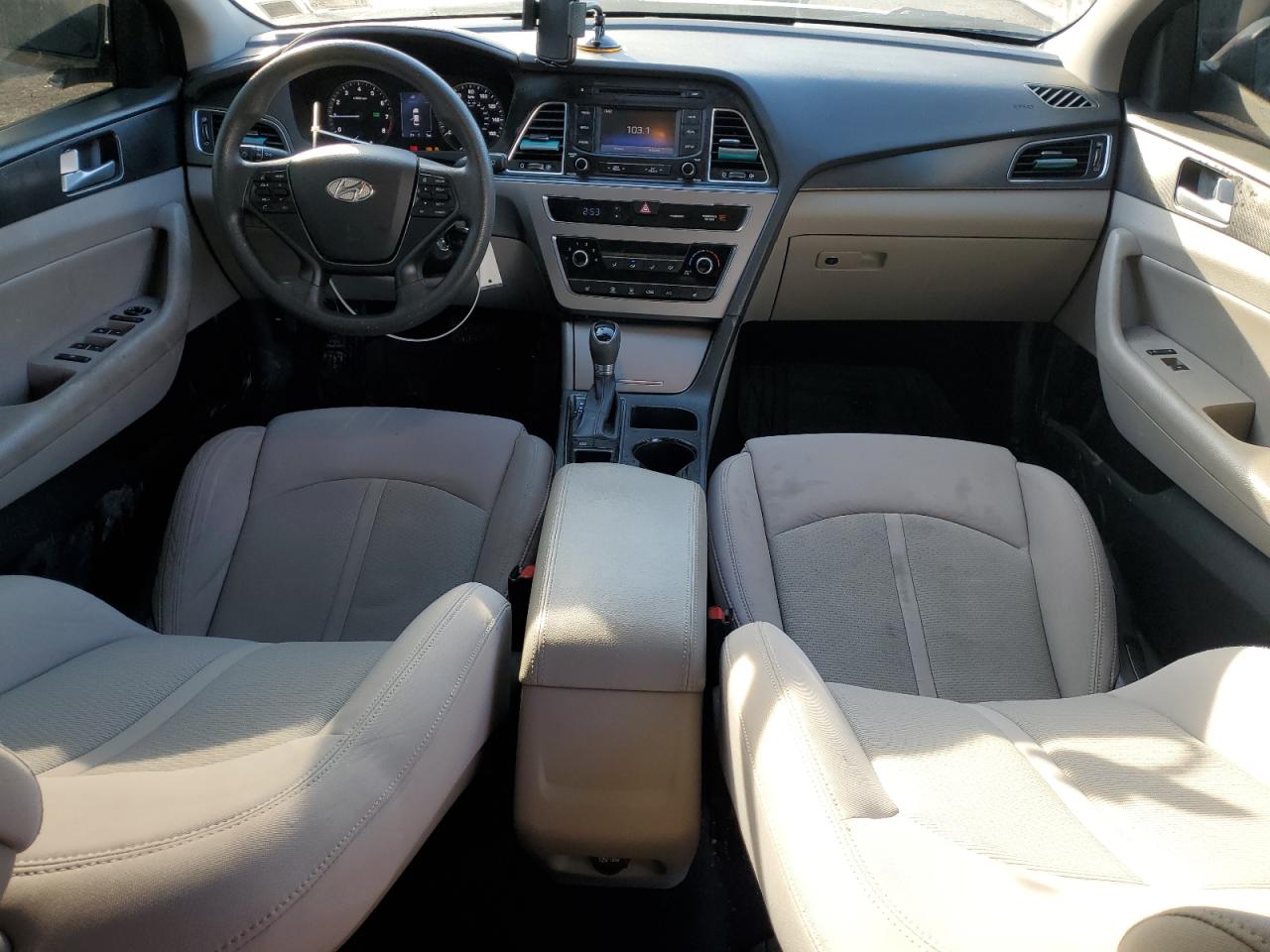 2015 Hyundai Sonata - Image 8