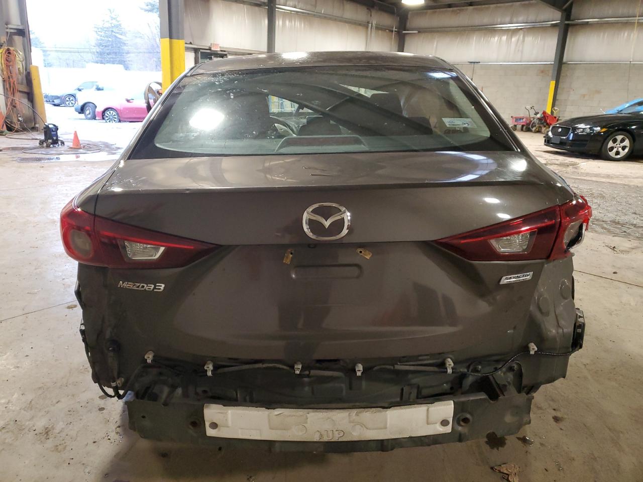 2016 Mazda 3 - Image 6