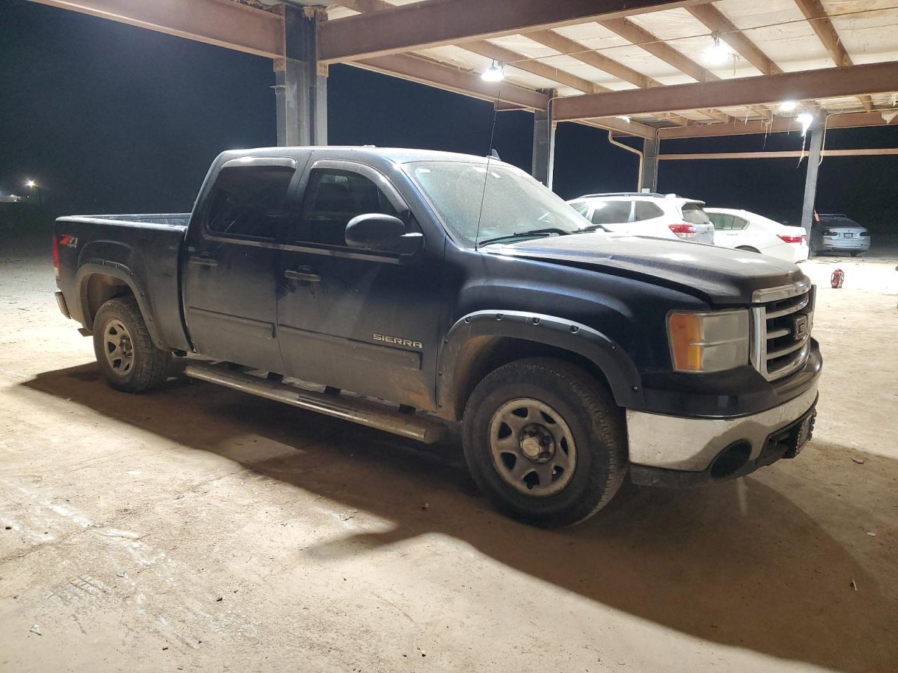 2010 GMC Sierra - Image 4