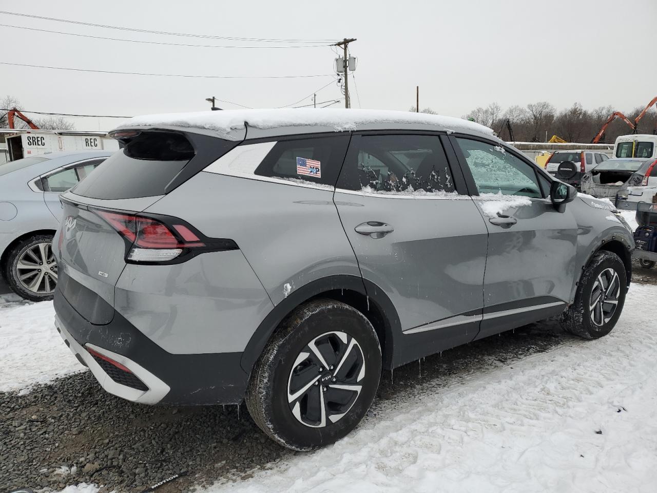 2023 Kia Sportage - Image 3