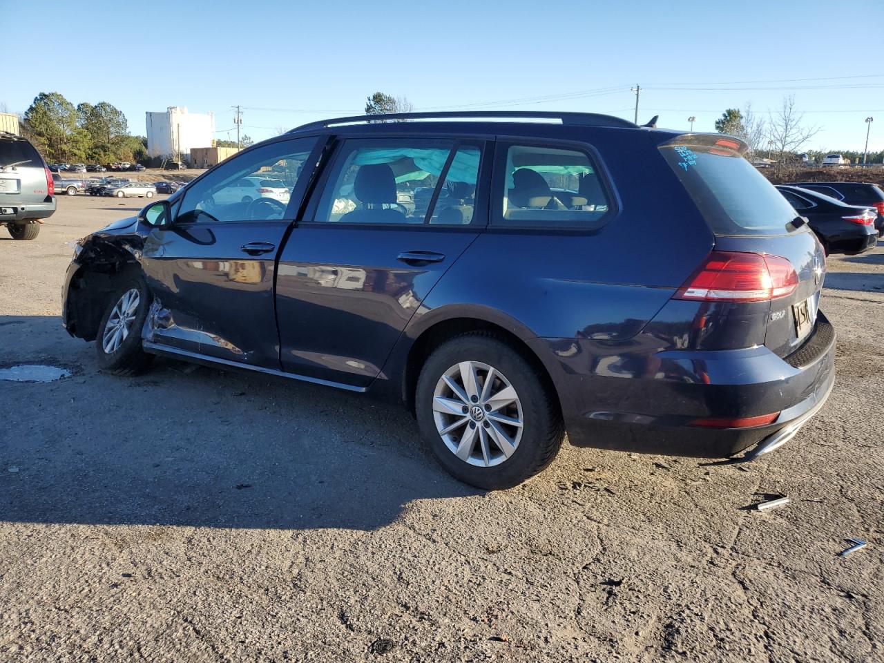 2018 Volkswagen Golf - Image 2