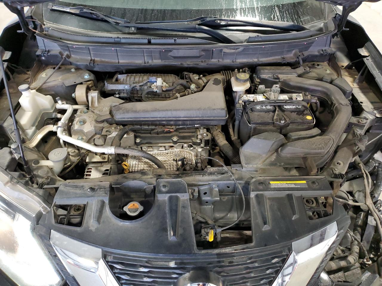 2017 Nissan Rogue - Image 13