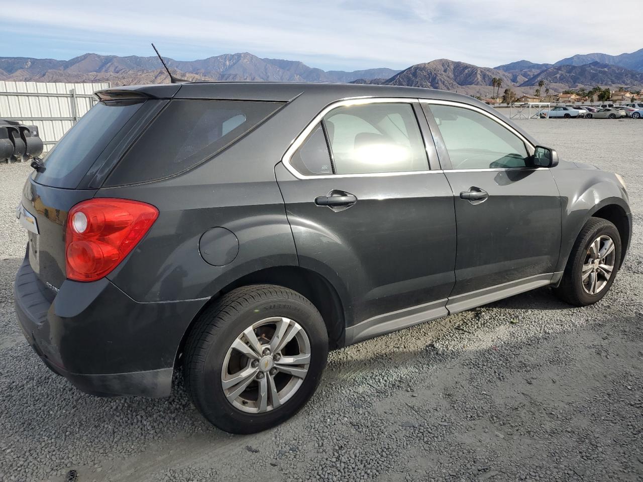 2013 Chevrolet Equinox - Image 3