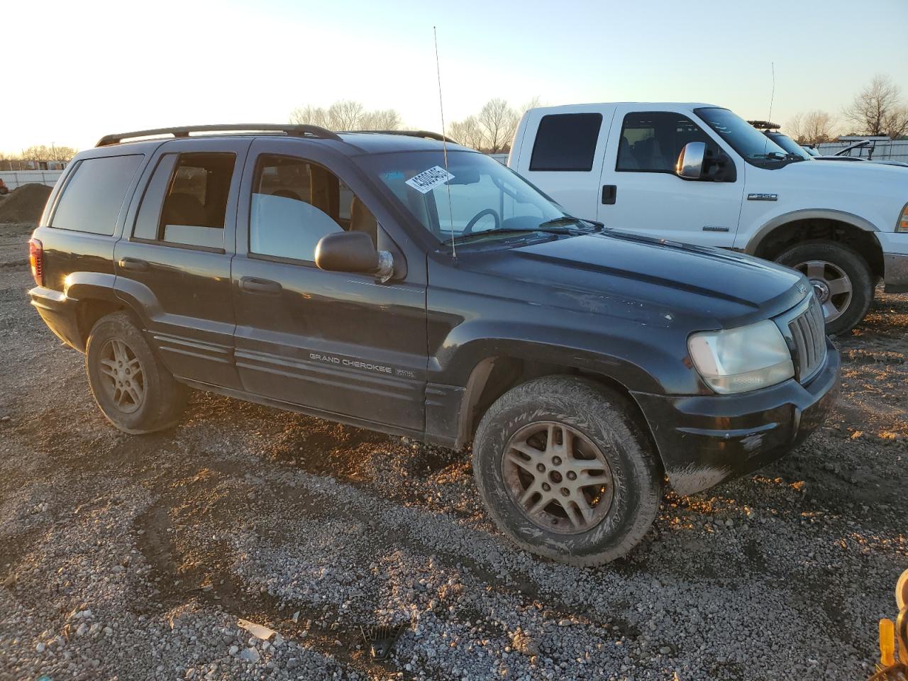 2004 Jeep Grand Cherokee - Image 4