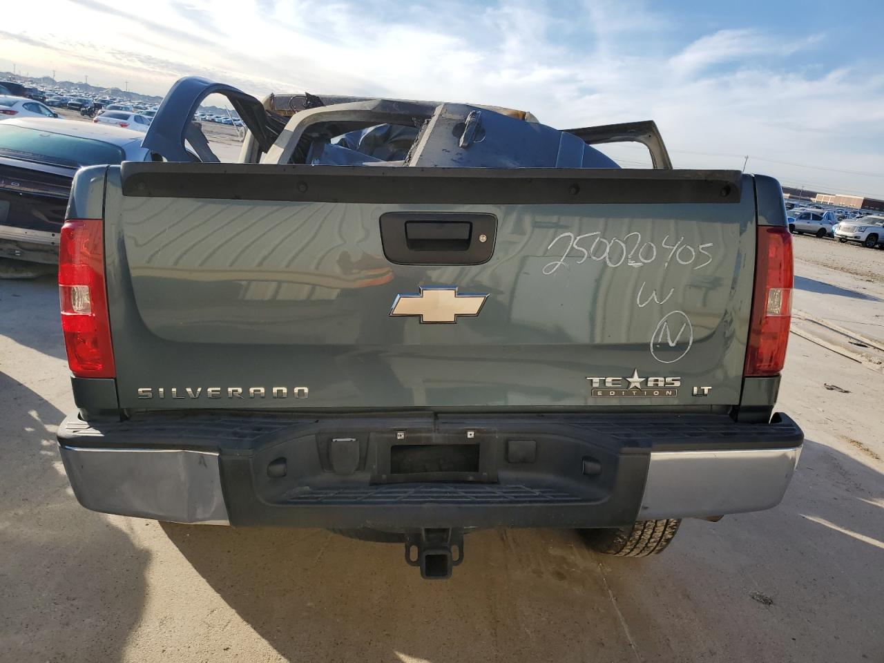 2008 Chevrolet Silverado C1500 VIN: 2GCEC13J481175049 Lot: 88290855