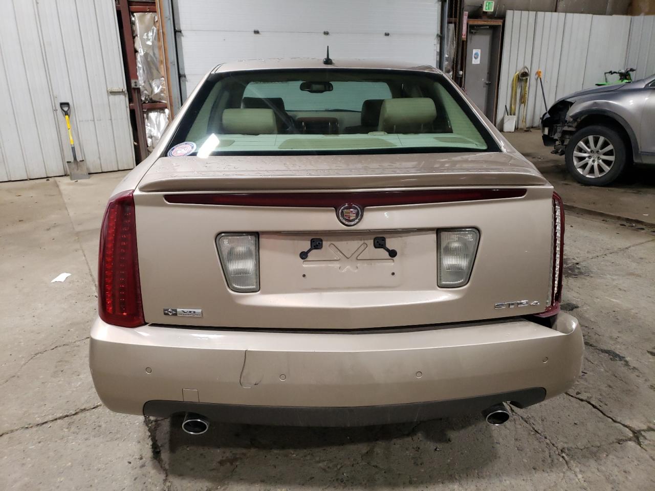 2005 Cadillac STS - Image 6