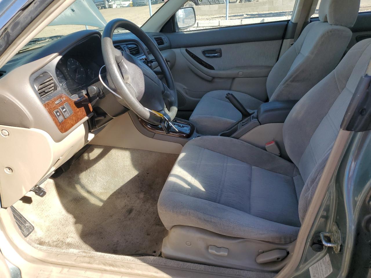 2001 Subaru Legacy - Image 7