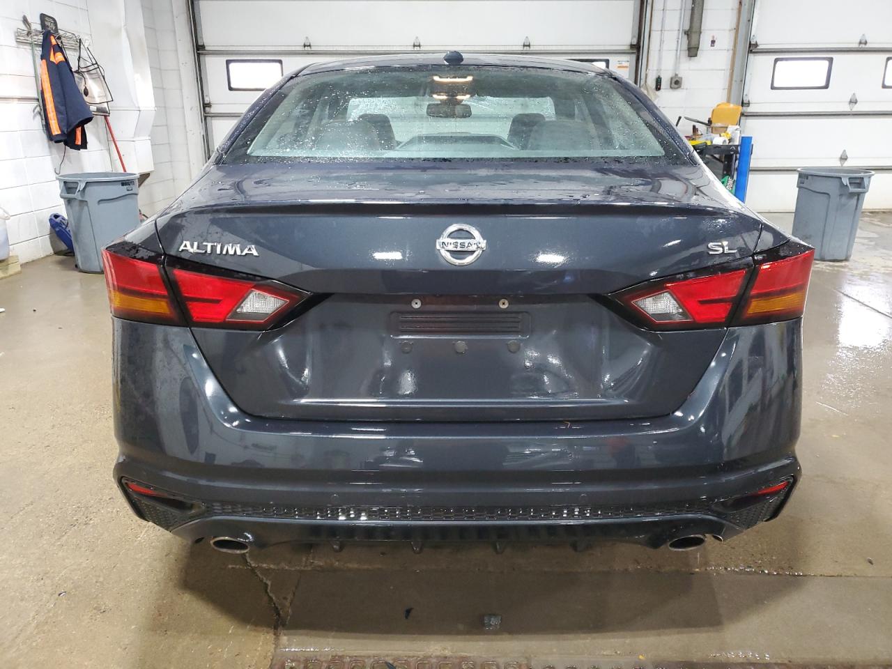 2019 Nissan Altima - Image 6
