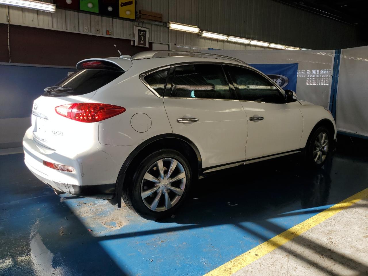 2016 Infiniti QX50 - Image 3