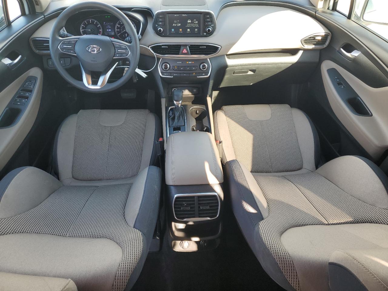 2020 Hyundai Santa Fe - Image 8