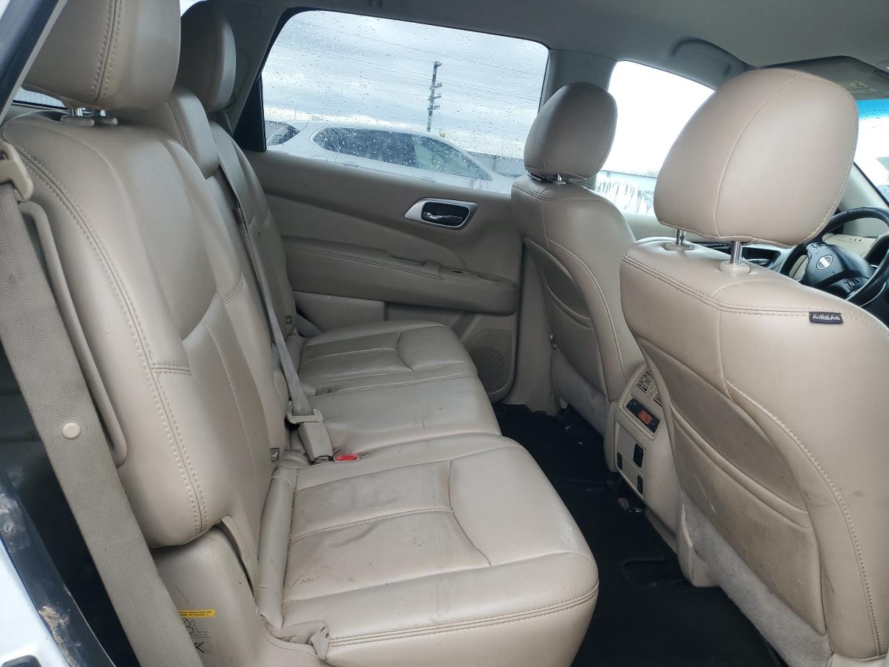 2016 Nissan Pathfinder - Image 11