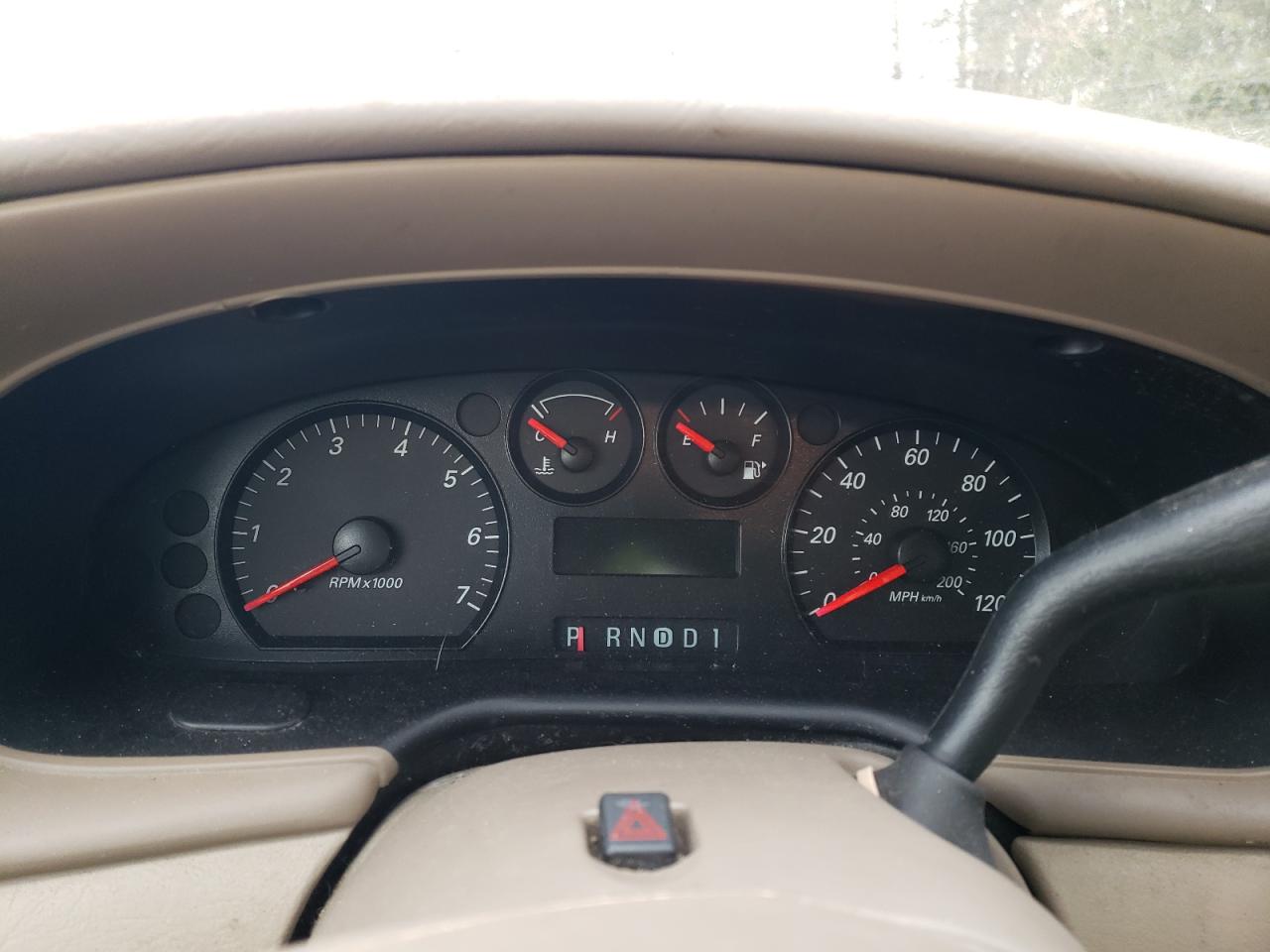 2005 Ford Taurus - Image 9