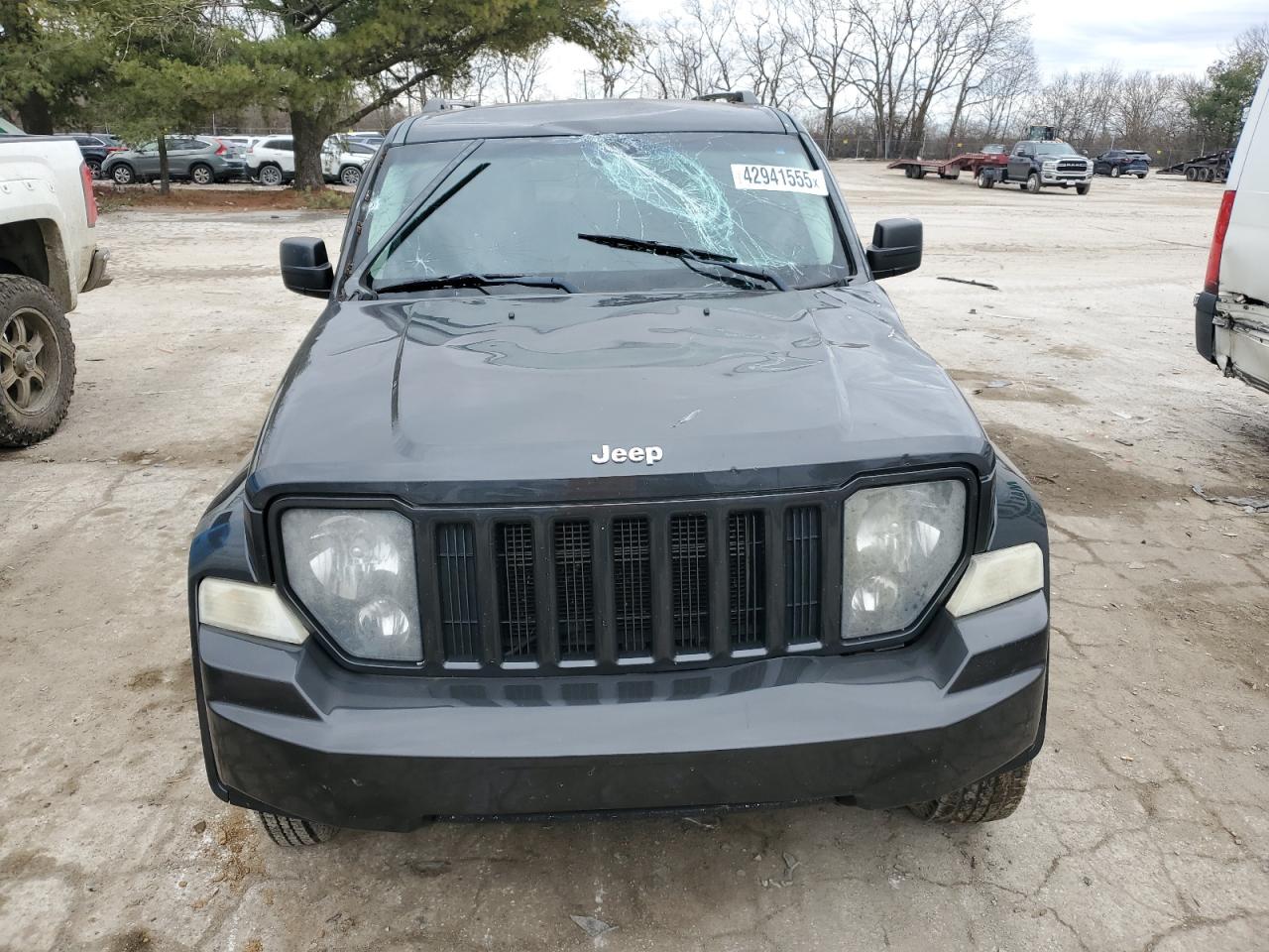 2011 Jeep Liberty (North America) - Image 5