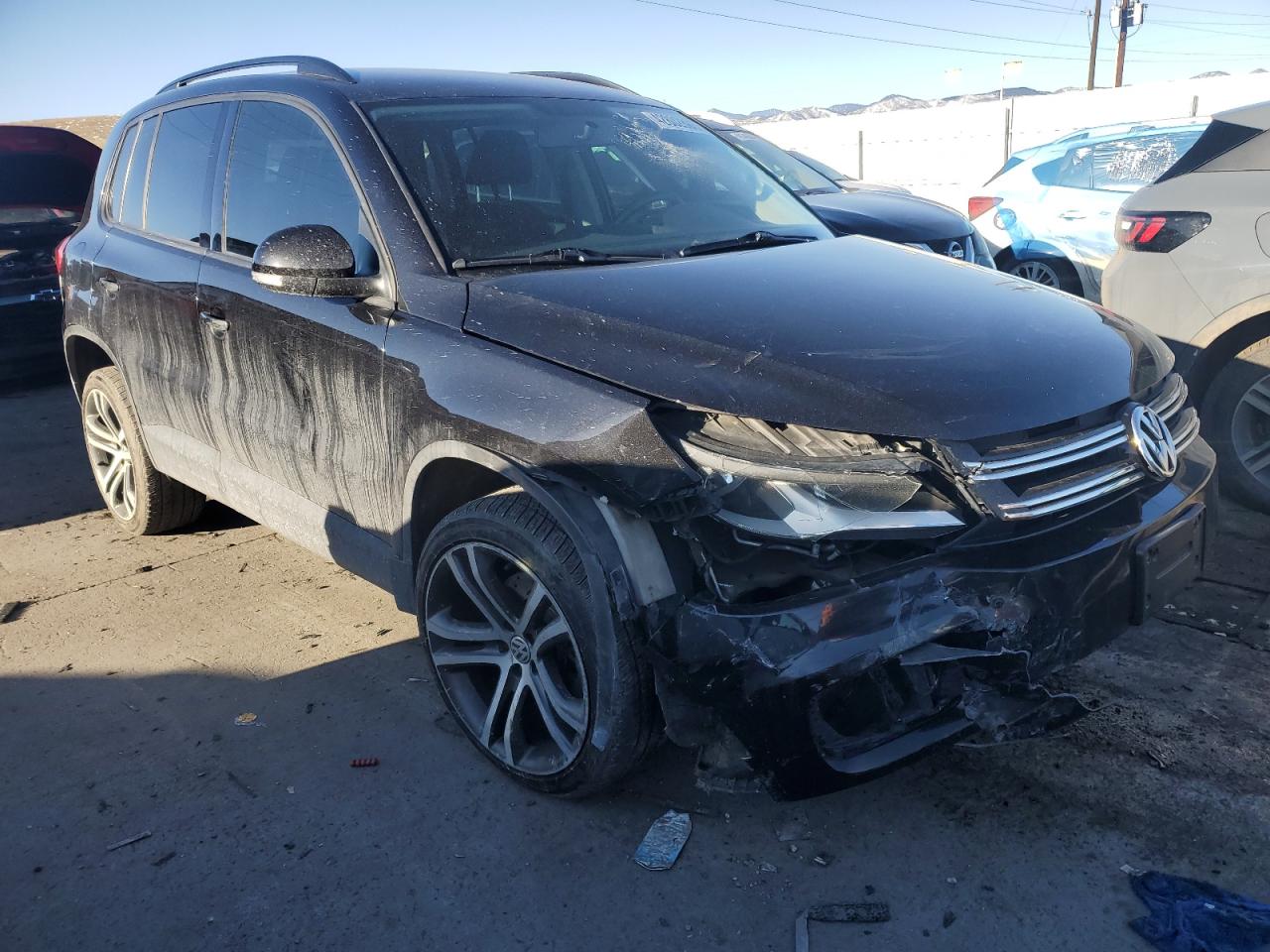 2017 Volkswagen Tiguan - Image 4
