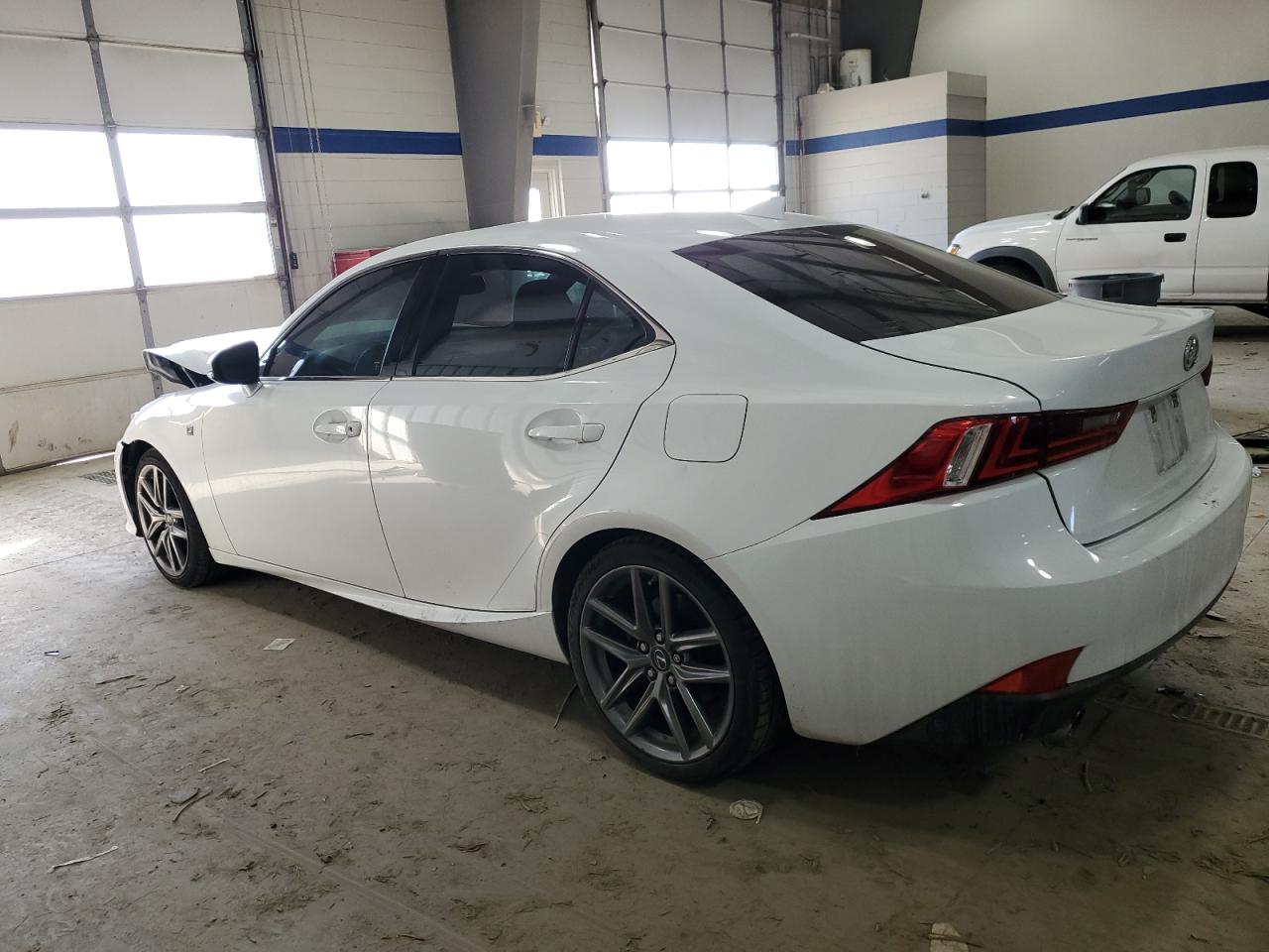 2015 Lexus IS - Image 2